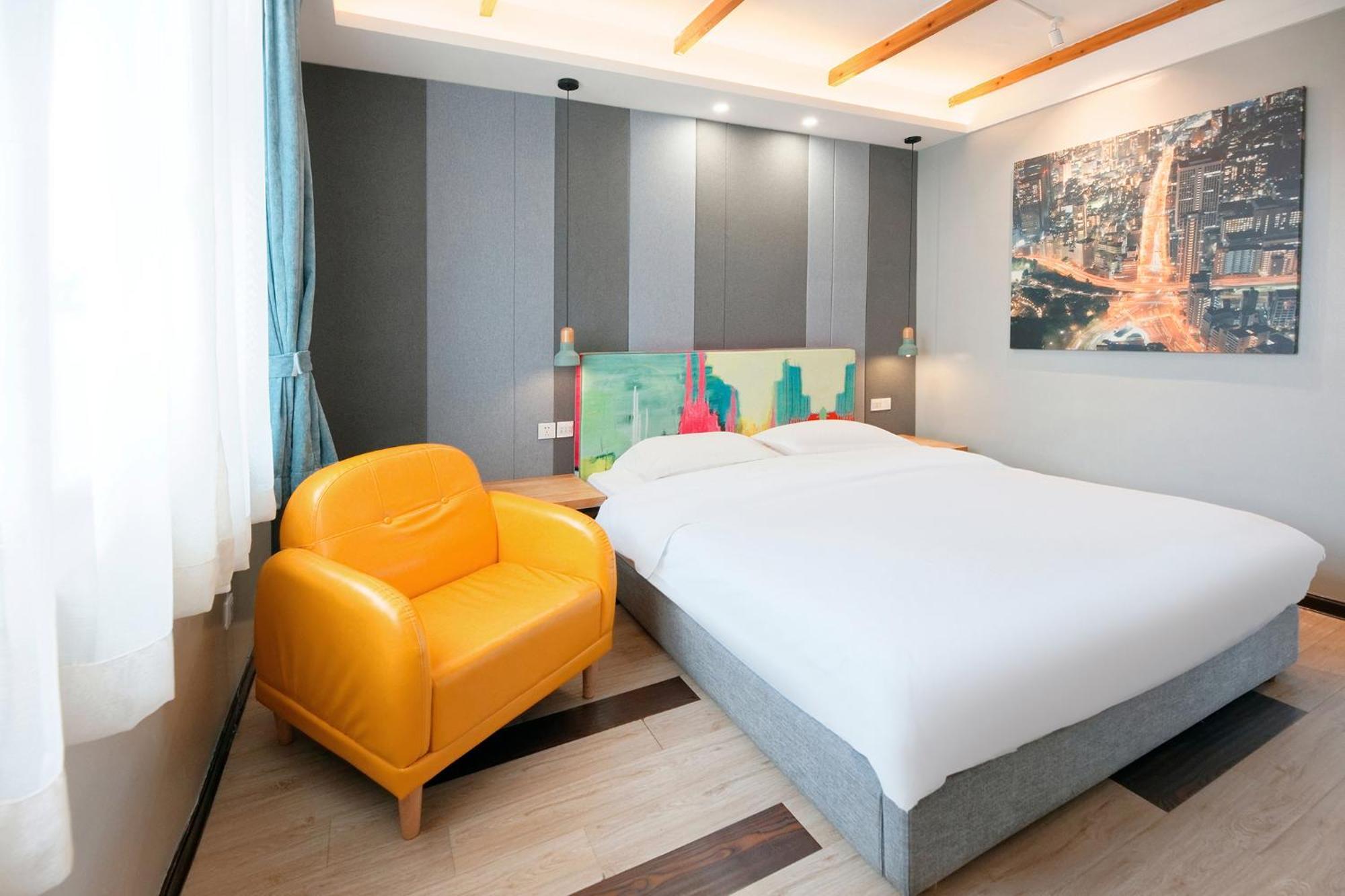The Cloudland International Youth Hostel Close To The City Center,10 Min Walks To The Subway, Close To The Night Market, Old Street, Green Lake, English-Speaking Service, Free Activity Convenient Payment And Visa Cards Are Accepted Kunming Exterior foto