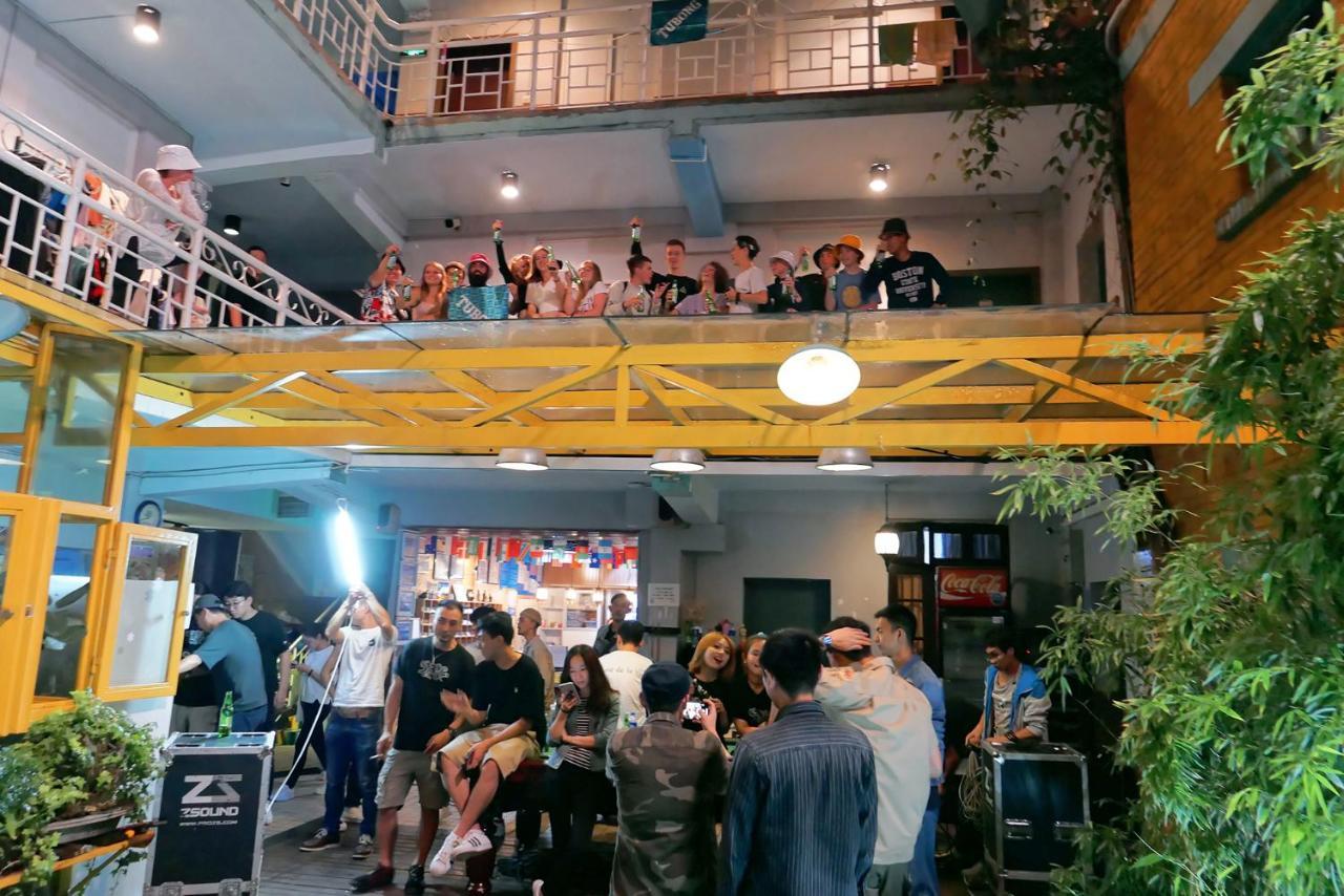 The Cloudland International Youth Hostel Close To The City Center,10 Min Walks To The Subway, Close To The Night Market, Old Street, Green Lake, English-Speaking Service, Free Activity Convenient Payment And Visa Cards Are Accepted Kunming Exterior foto